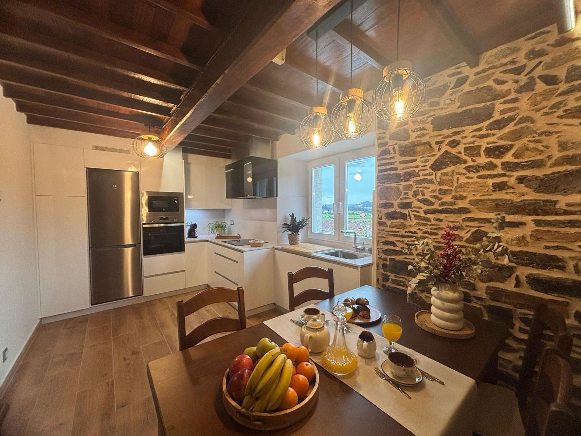 Casa Tarrio Con Piscina - Santiago De Compostela Villa Boqueixon Luaran gambar