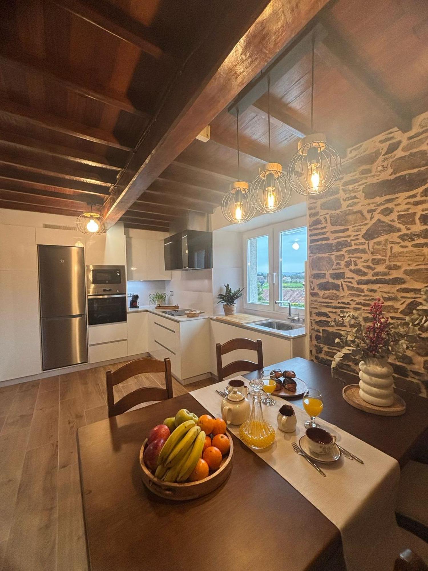 Casa Tarrio Con Piscina - Santiago De Compostela Villa Boqueixon Luaran gambar